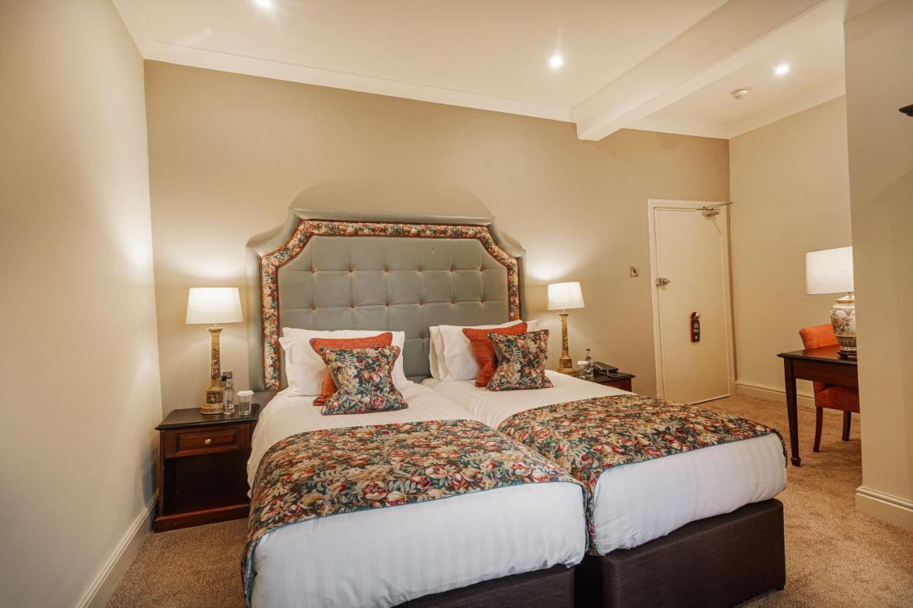 The Wynnstay Hotel, Oswestry, Shropshire Luaran gambar
