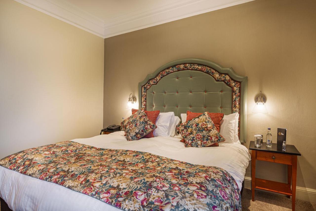 The Wynnstay Hotel, Oswestry, Shropshire Luaran gambar